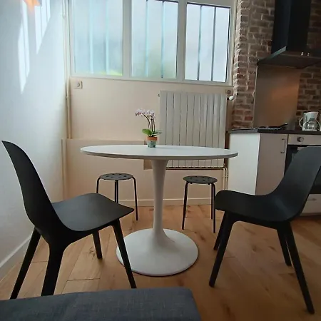 Bright With Equipped Kitchen And Mezzanine * Paris